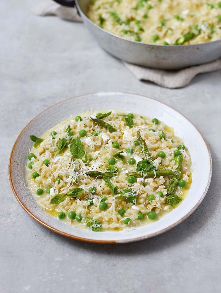 Jamie S Risotto Primavera With Asparagus Peas Mint Recipe Woolworths