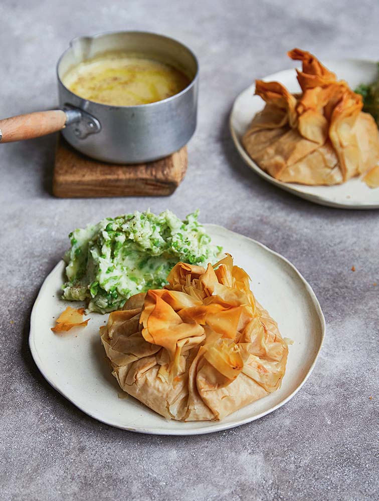 pie with fish heads