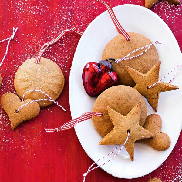 Spiced Christmas Biscuits Recipe | Woolworths