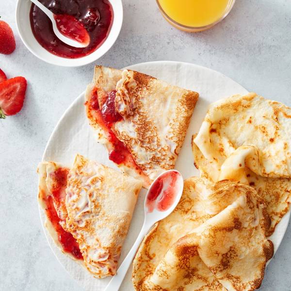 Crepes With Strawberry Jam Recipe | Woolworths